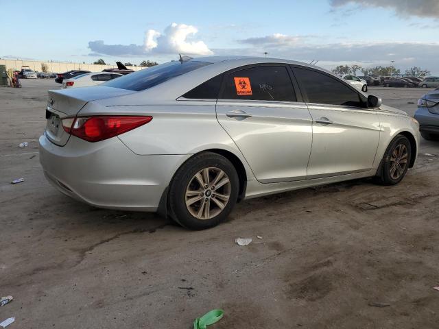 Photo 3 from auction – 2012 HYUNDAI SONATA with VIN 5NPEB4AC0CH322550