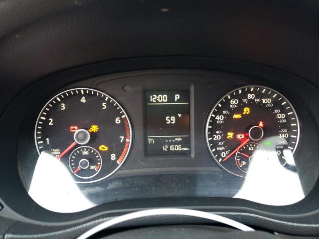 Photo 9 from auction – 2013 VOLKSWAGEN PASSAT S with VIN 1VWAP7A36DC026024