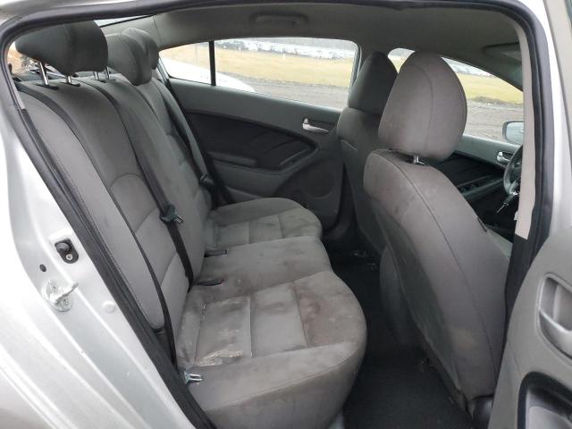 Photo 10 from auction – 2017 KIA FORTE LX with VIN 3KPFK4A72HE105049