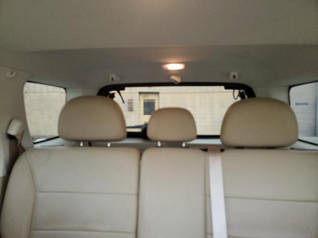 Photo 10 from auction – 2011 FORD ESCAPE LIM with VIN 1FMCU0EG3BKA52782