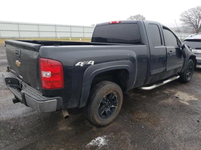 Photo 3 from auction – 2011 CHEVROLET SILVERADO with VIN 1GCRKREA6BZ126790