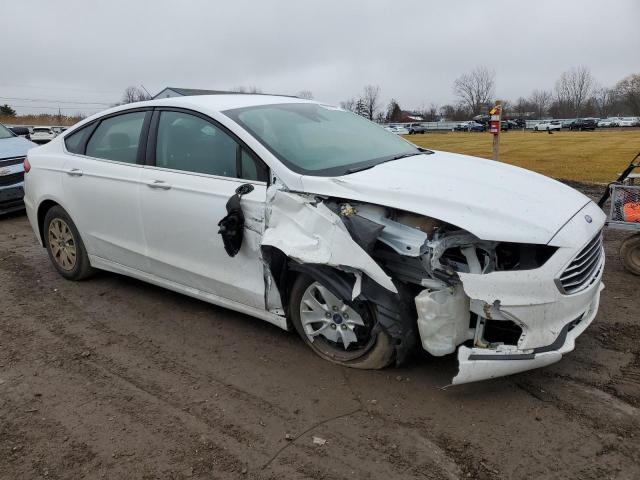 Photo 4 from auction – 2019 FORD FUSION S with VIN 3FA6P0G71KR128426