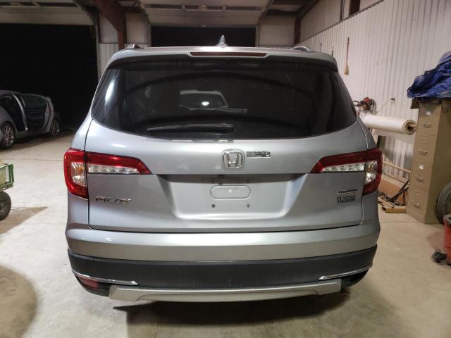 Photo 6 from auction – 2019 HONDA PILOT TOUR with VIN 5FNYF5H97KB014094