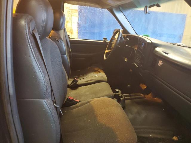 Photo 10 from auction – 2002 CHEVROLET SILVERADO with VIN 1GCEK14V02Z184916
