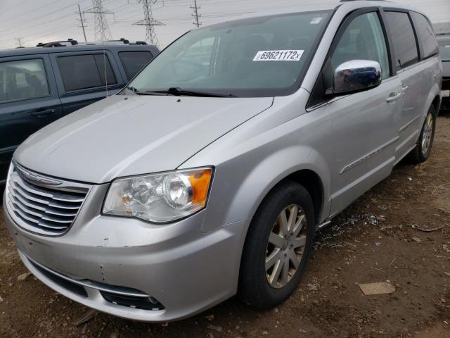 CHRYSLER TOWN & COU 2011 مع رقم تعريف المركبة 2A4RR8DG3BR655646 - صورة من المزاد