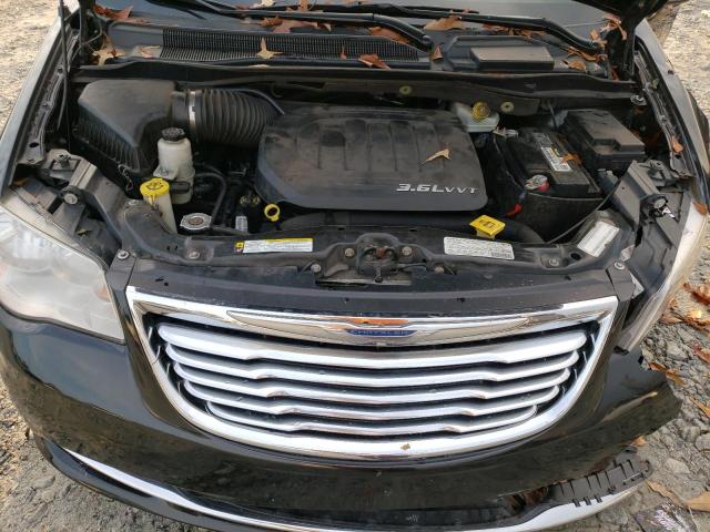 Photo 12 from auction – 2013 CHRYSLER TOWN & COU with VIN 2C4RC1CGXDR737263