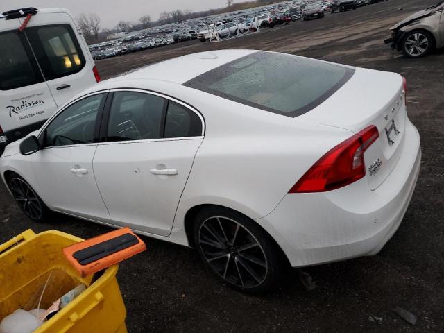 Photo 2 from auction – 2016 VOLVO S60 PREMIE with VIN YV126MFK8G2410318