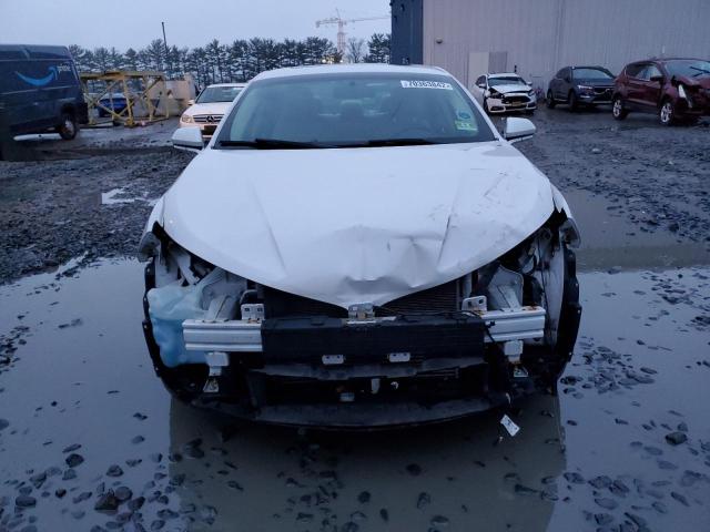 Photo 5 from auction – 2016 LINCOLN MKZ with VIN 3LN6L2J92GR633678