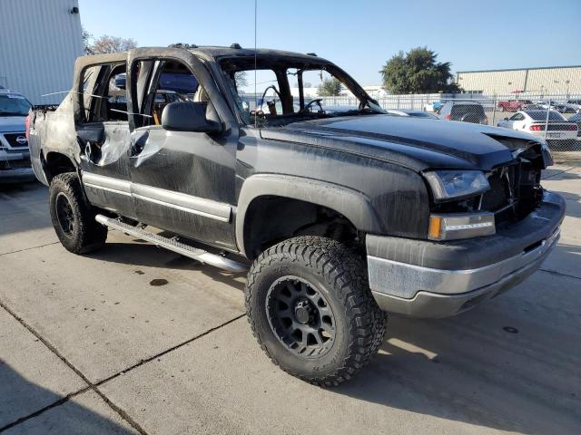 Photo 4 from auction – 2004 CHEVROLET AVALANCHE with VIN 3GNEK12T34G118050