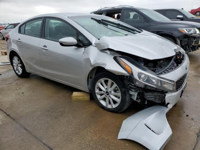 Photo 4 from auction – 2017 KIA FORTE LX with VIN 3KPFL4A79HE021954