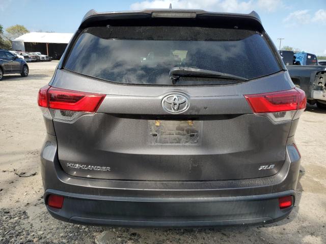 Photo 6 from auction – 2017 TOYOTA HIGHLANDER with VIN 5TDKZRFH3HS516653