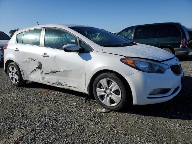 Photo 4 from auction – 2016 KIA FORTE LX with VIN KNAFK5A89G5547168