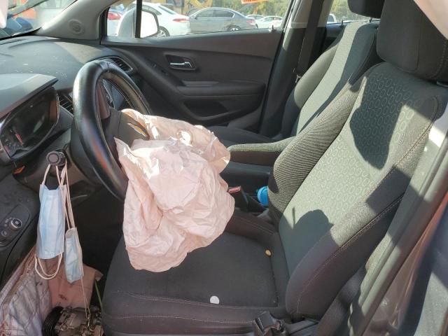 Photo 7 from auction – 2020 CHEVROLET TRAX LS with VIN 3GNCJKSB0LL272311