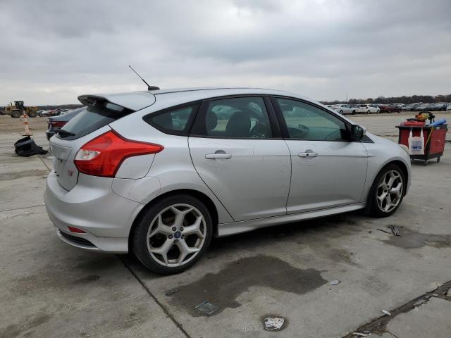 Photo 3 from auction – 2013 FORD FOCUS ST with VIN 1FADP3L97DL172271