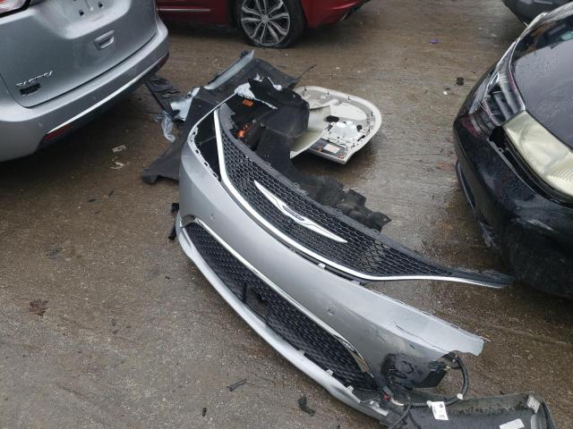 Photo 13 from auction – 2019 CHRYSLER PACIFICA T with VIN 2C4RC1FG3KR549872