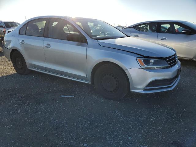 Photo 4 from auction – 2015 VOLKSWAGEN JETTA BASE with VIN 3VW2K7AJ9FM270169