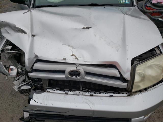 Photo 12 from auction – 2004 TOYOTA 4RUNNER SR with VIN JTEBU14R140038480