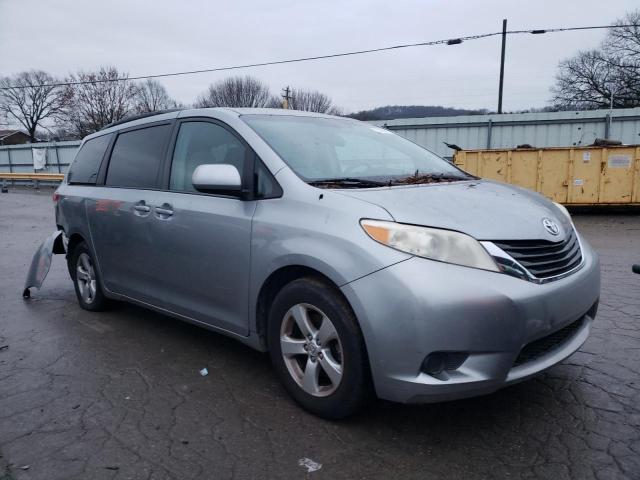 Photo 4 from auction – 2013 TOYOTA SIENNA LE with VIN 5TDKK3DC1DS311044