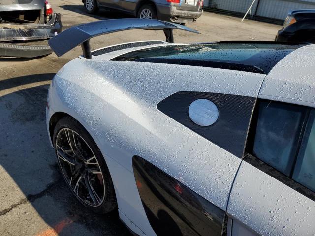 Photo 10 from auction – 2020 AUDI R8 with VIN WUAKBAFX7L7900678