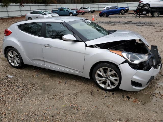 Photo 4 from auction – 2016 HYUNDAI VELOSTER with VIN KMHTC6AD1GU256235