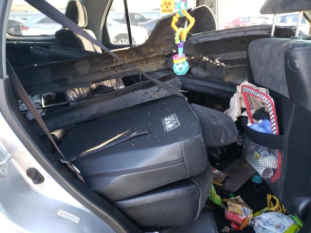 Photo 11 from auction – 2002 HONDA CR-V EX with VIN JHLRD77872C033114