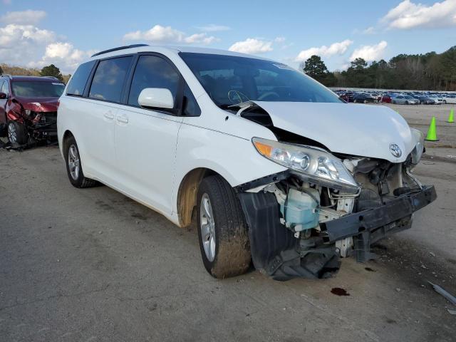 Photo 4 from auction – 2013 TOYOTA SIENNA LE with VIN 5TDKK3DC0DS351843
