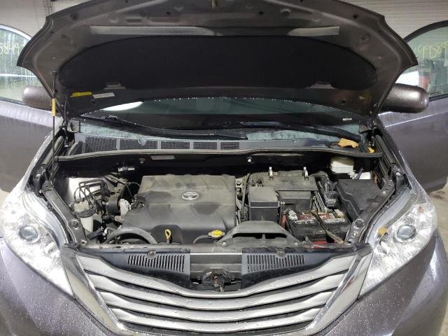 Photo 12 from auction – 2013 TOYOTA SIENNA XLE with VIN 5TDDK3DC3DS069060
