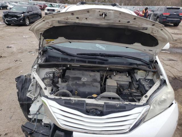 Photo 12 from auction – 2015 TOYOTA SIENNA LE with VIN 5TDKK3DC4FS679057