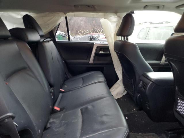 Photo 11 from auction – 2015 TOYOTA 4RUNNER SR with VIN JTEBU5JR1F5228751
