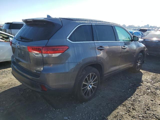 Photo 3 from auction – 2018 TOYOTA HIGHLANDER with VIN 5TDJZRFH7JS499602
