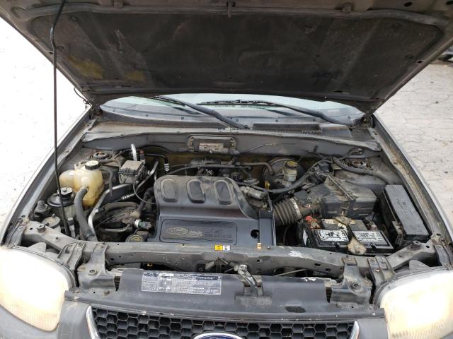 Photo 12 from auction – 2004 FORD ESCAPE XLT with VIN 1FMYU93144KA63155