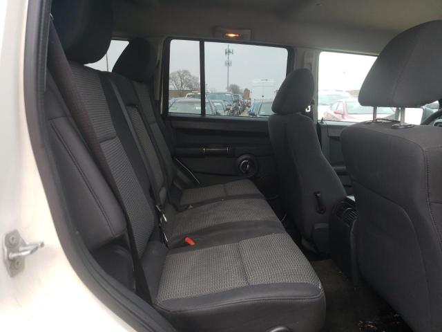 Photo 11 from auction – 2010 JEEP COMMANDER with VIN 1J4RG4GK2AC130356