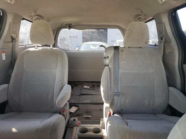 Photo 10 from auction – 2018 TOYOTA SIENNA LE with VIN 5TDKZ3DC8JS943157