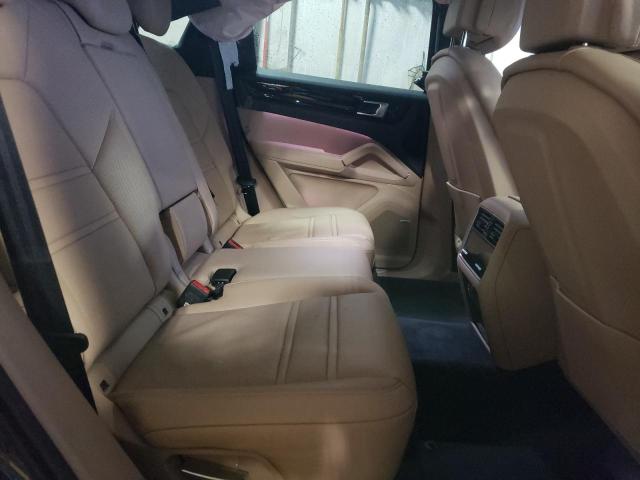 Photo 11 from auction – 2019 PORSCHE CAYENNE S with VIN WP1AB2AY3KDA64784