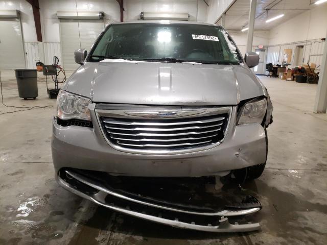 Photo 5 from auction – 2015 CHRYSLER TOWN & COU with VIN 2C4RC1BG3FR717635