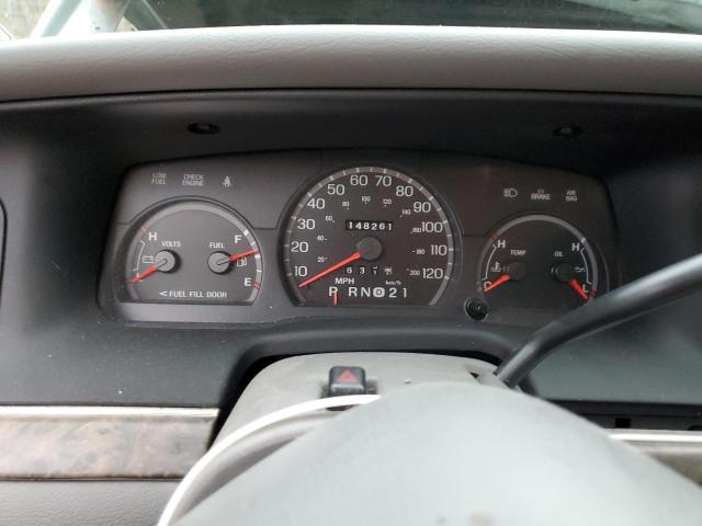 Photo 9 from auction – 2000 FORD CROWN VICT with VIN 2FAFP73W3YX105293