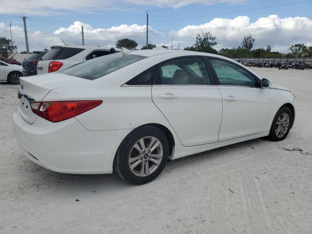 Photo 3 from auction – 2011 HYUNDAI SONATA GLS with VIN 5NPEB4AC2BH128391