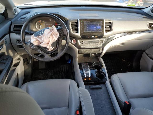 Photo 8 from auction – 2016 HONDA PILOT TOUR with VIN 5FNYF6H96GB085235