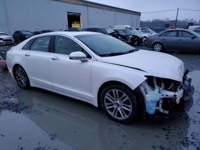 Photo 4 from auction – 2016 LINCOLN MKZ with VIN 3LN6L2J92GR633678