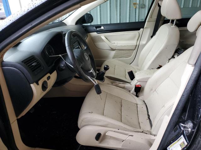 Photo 7 from auction – 2010 VOLKSWAGEN JETTA WOLF with VIN 3VWRJ7AJ3AM151947