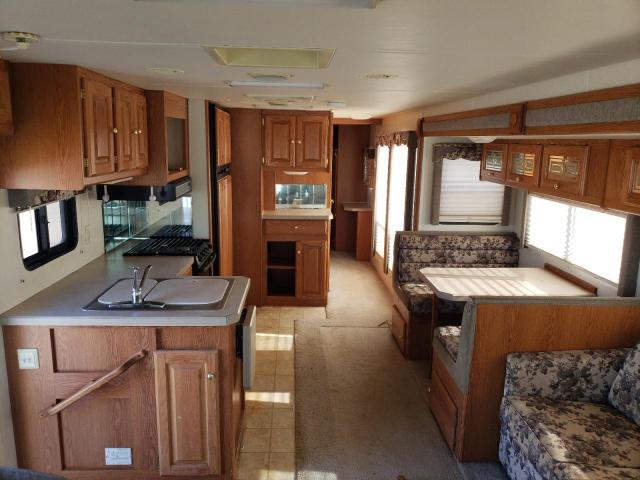 Photo 6 from auction – 2002 MONA MOTORHOME with VIN 5B4MP67G023350819
