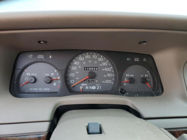 Photo 9 from auction – 2005 MERCURY GRAND MARQ with VIN 2MEFM74W75X663532