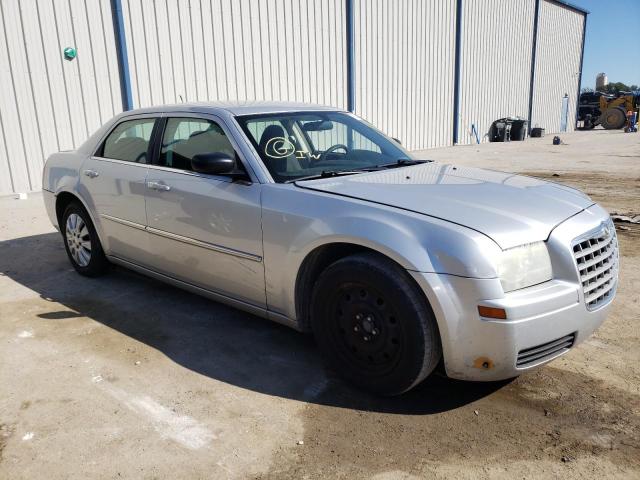 Photo 4 from auction – 2008 CHRYSLER 300 LX with VIN 2C3KA43R28H189317