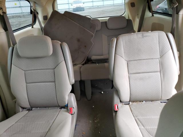 Photo 10 from auction – 2010 CHRYSLER TOWN & COU with VIN 2A4RR2D19AR338378