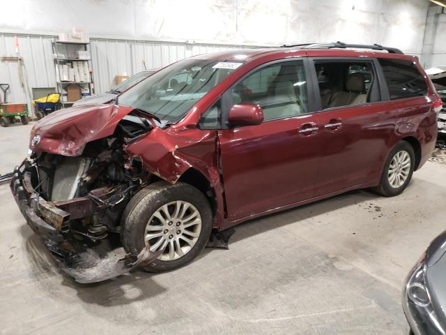 TOYOTA SIENNA XLE 2011 with VIN 5TDYK3DC4BS104932 - Photo from auction