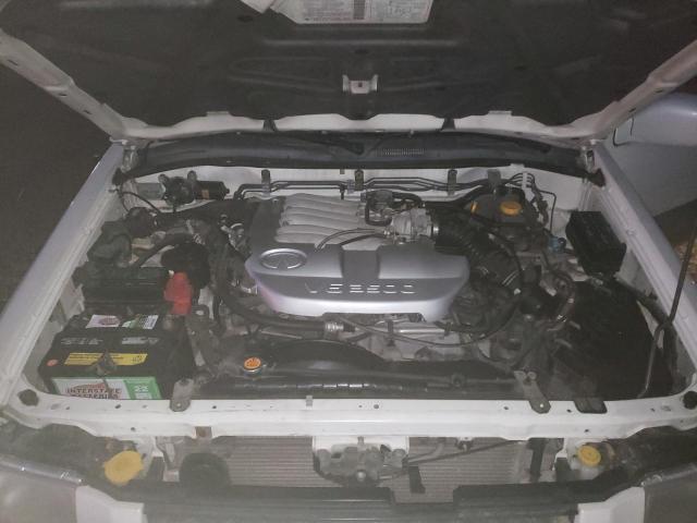 Photo 12 from auction – 2001 INFINITI QX4 with VIN JNRDR09X31W201560