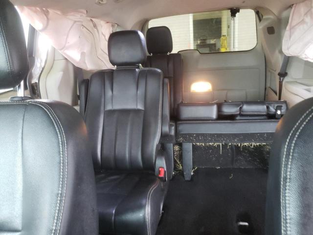 Photo 10 from auction – 2014 CHRYSLER TOWN & COU with VIN 2C4RC1BG2ER399814