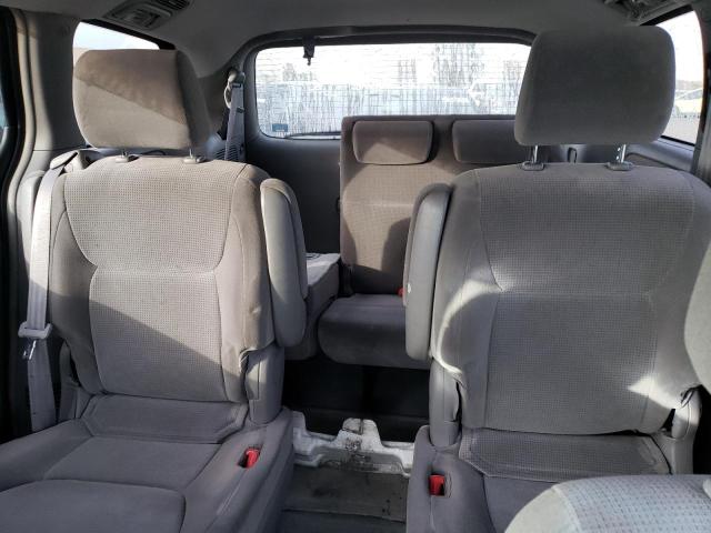 Photo 10 from auction – 2004 TOYOTA SIENNA CE with VIN 5TDZA23C64S104520