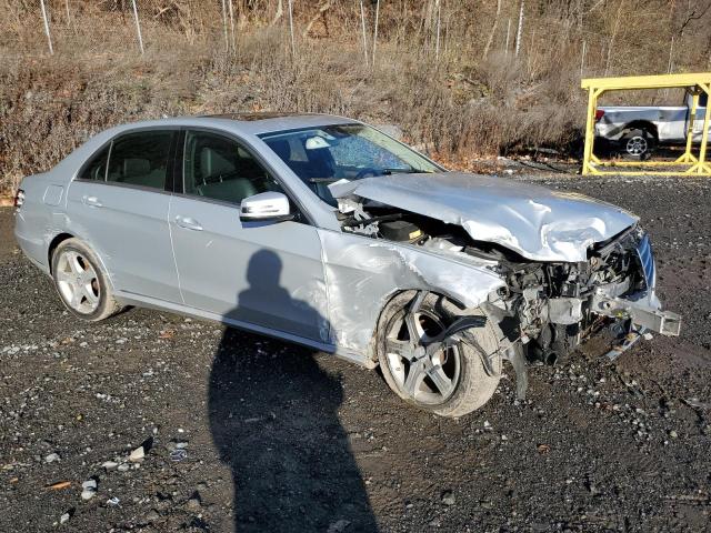 Photo 4 from auction – 2014 MERCEDES-BENZ E 250 BLUE with VIN WDDHF9HB8EA871683