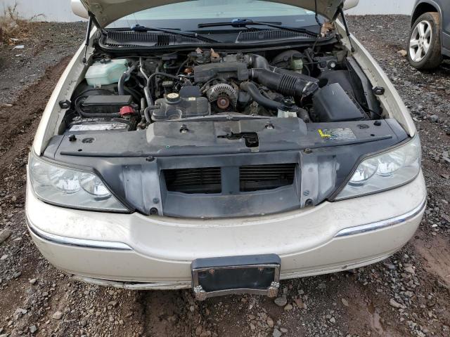 Photo 11 from auction – 2003 LINCOLN TOWN CAR C with VIN 1LNHM83W83Y627410